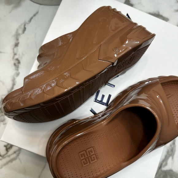 Givenchy Marshmallow wedge sandals Clay  in rubber size 38 - Picture 14 of 17